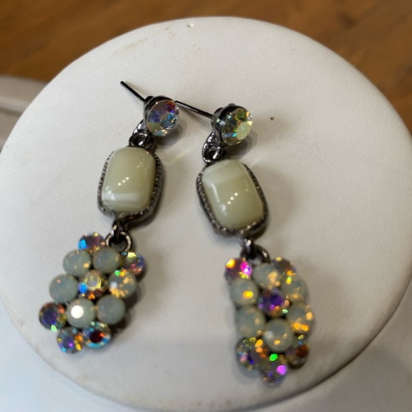 - Sea foam Green w ab Crystal pierced Drop Earring-SALE - Picture 10 of 14